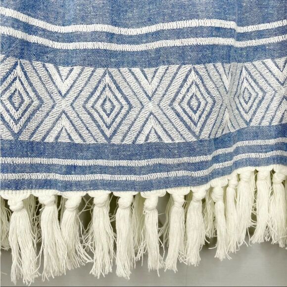 Soft Joie Agneza blue chambray tank top with embroidery details - Picture 4 of 4